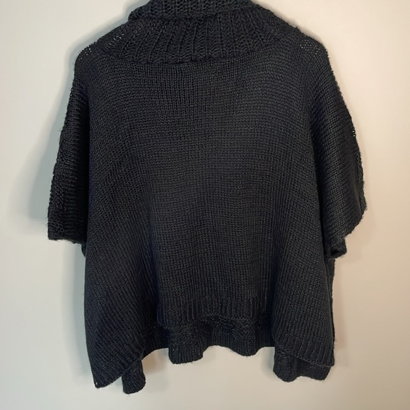 ADRIENNE VITADINI Black Cowl Neck Cable Knit Poncho Sweater S/M Whimsygoth Dark - Picture 4 of 8